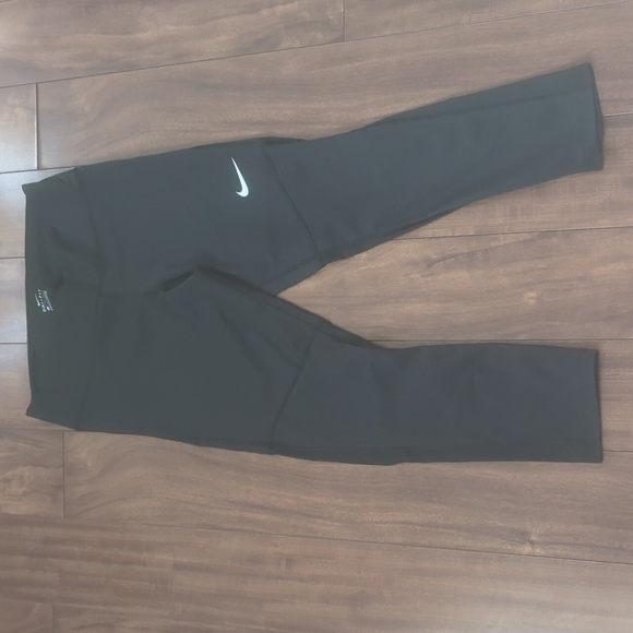 Nike Leggings - Picture 2 of 7